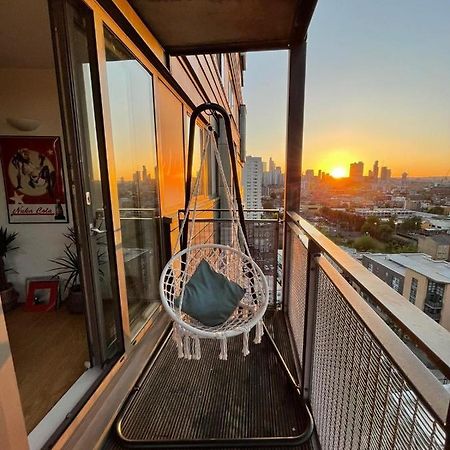 Whitechapel Two Bedroom Luxury Apartment - Free Private Parking - City Views Лондон Экстерьер фото
